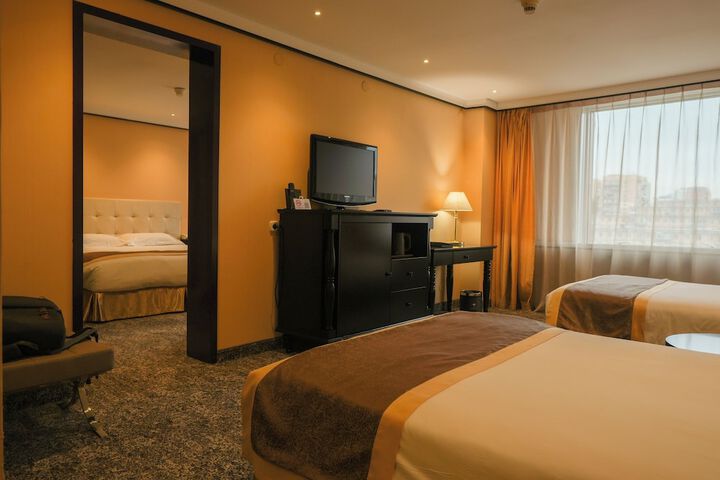 Room 21 of 52