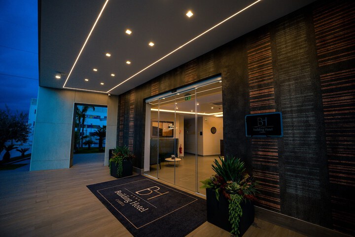 Hotel 38 of 39