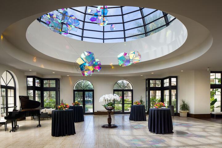 Meeting facility