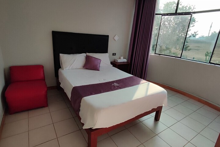 Room 6 of 38