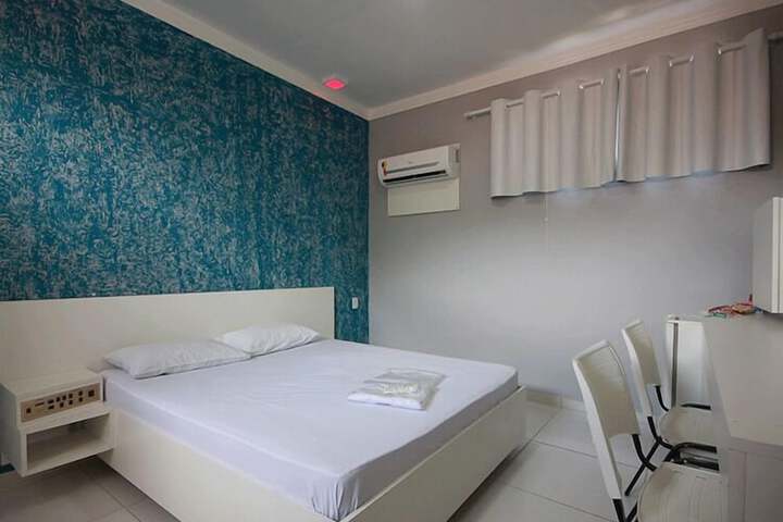 Room 16 of 33
