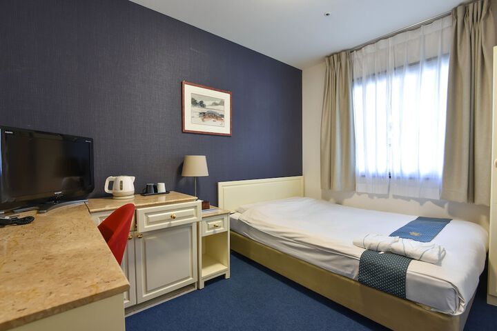 Room 30 of 67