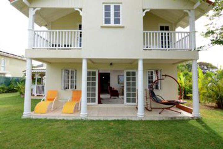 Hotel Exterior 7 of 55