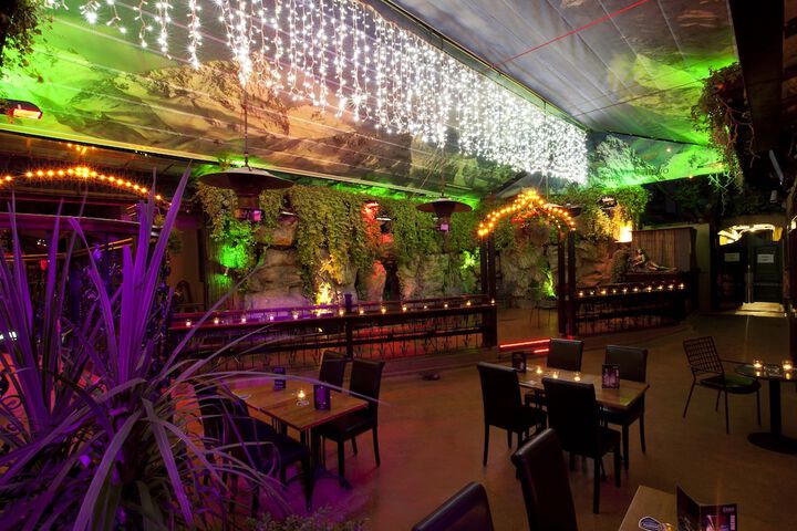 Dining Photos