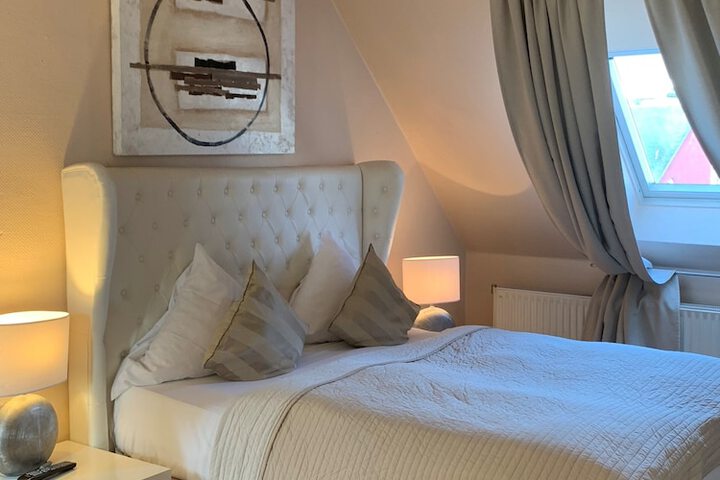 Room 5 of 39