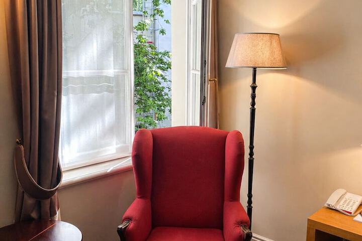 Room 69 of 105