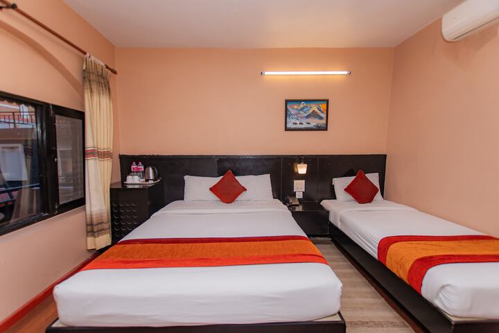 Room 4 of 40