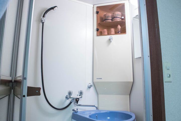 Room 14 of 28