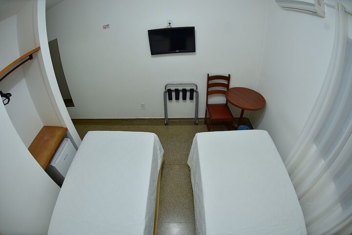 Room 15 of 65