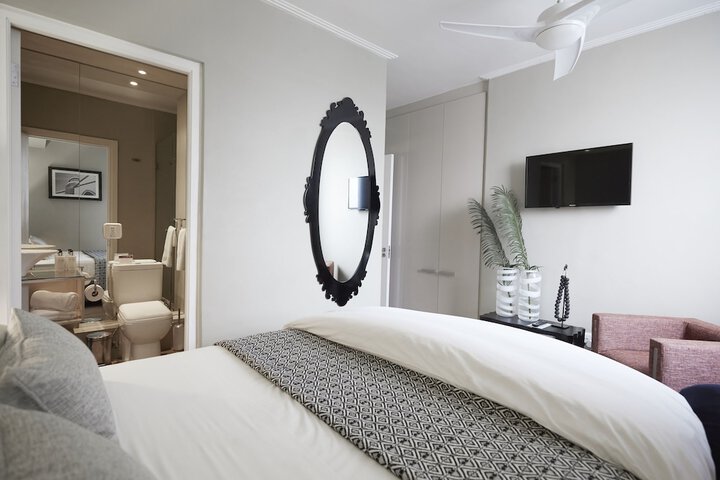 Room 17 of 83