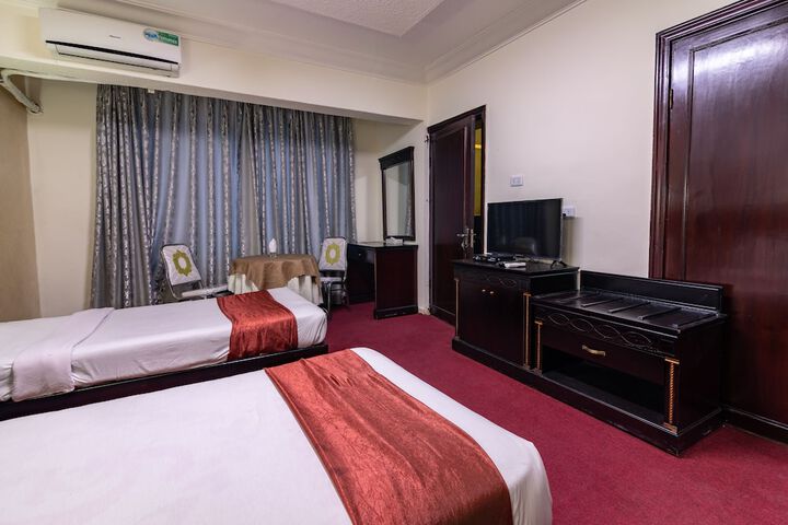 Room 19 of 36