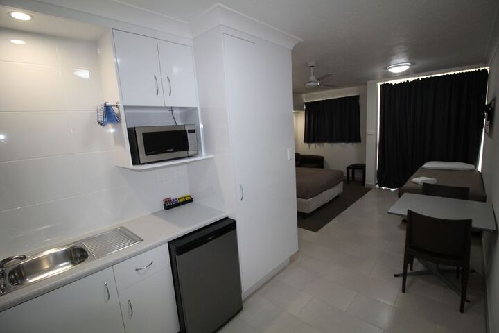 Room 11 of 28