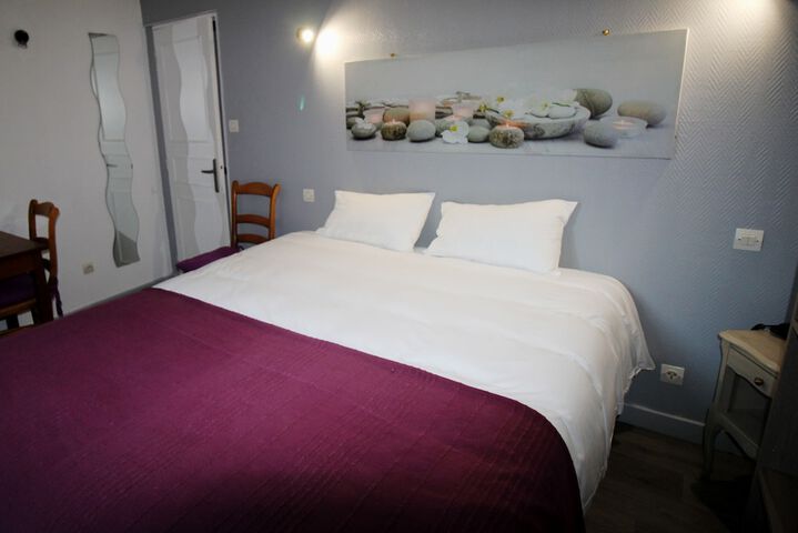 Room 2 of 18