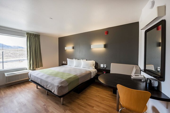 Room 15 of 35
