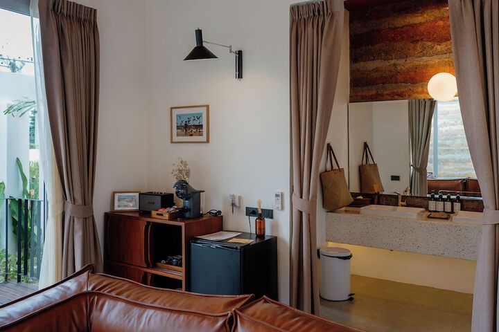 Room 101 of 221