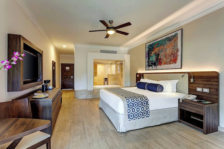 Room 32 of 119