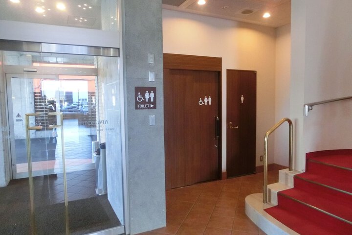 Hotel 2 of 64