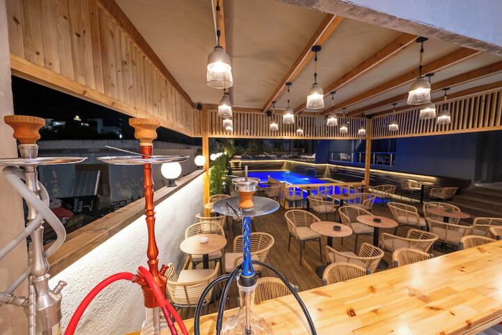 Lounge 116 of 133