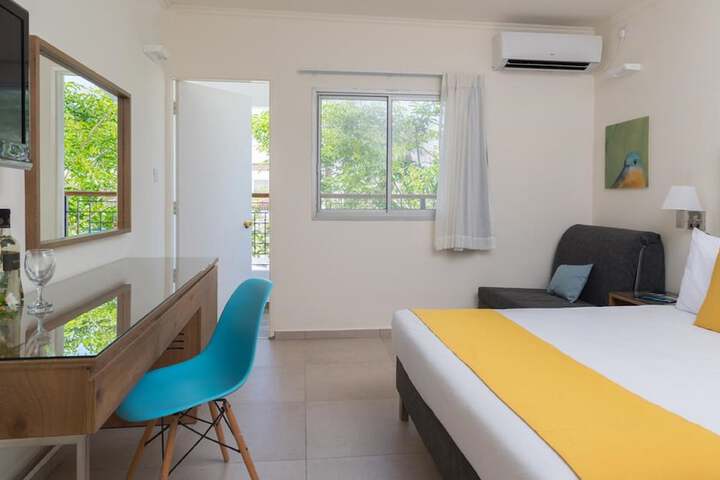 Room 15 of 52