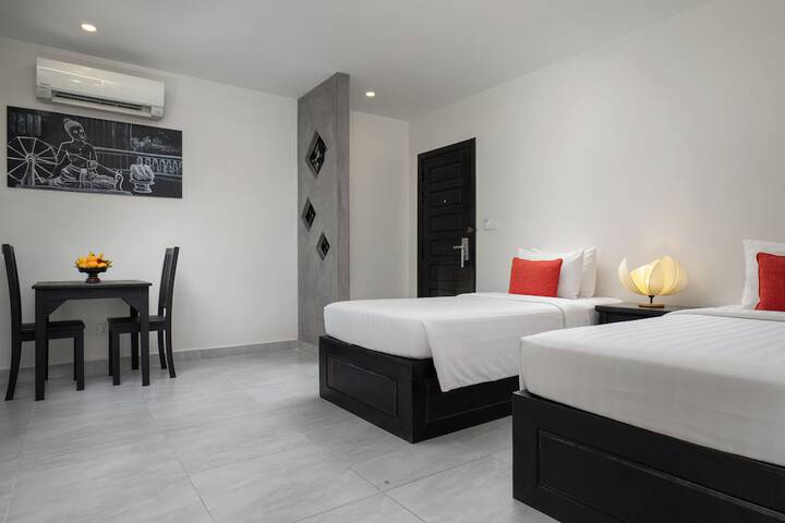 Room 26 of 81