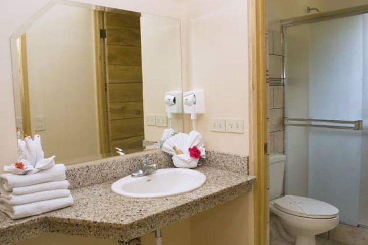 Room 18 of 25
