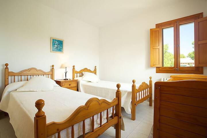 Room 8 of 41