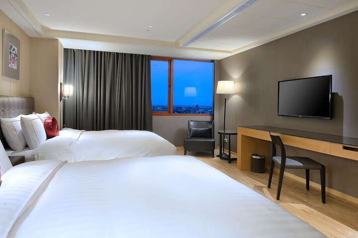 Room 29 of 54