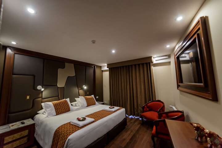 Room 8 of 46