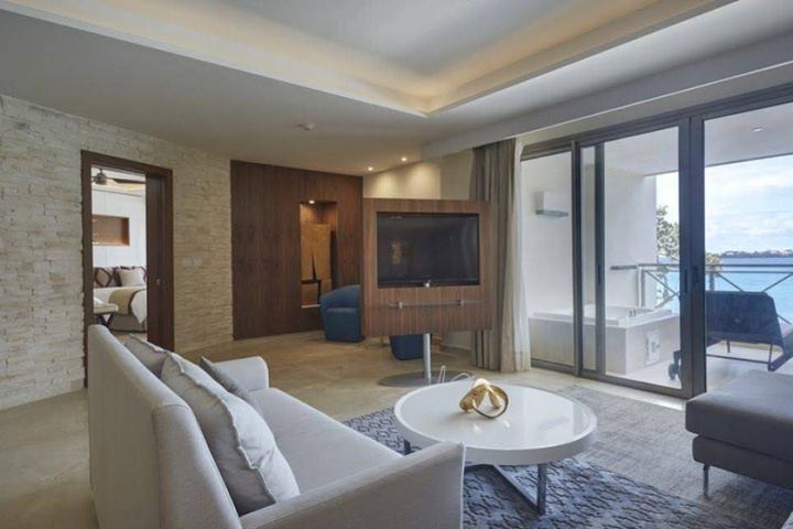 Room 5 of 21