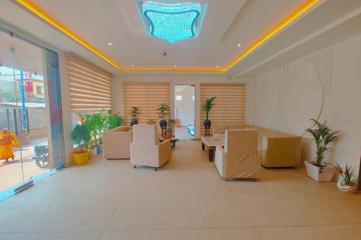 Hotel Interior 5 of 31