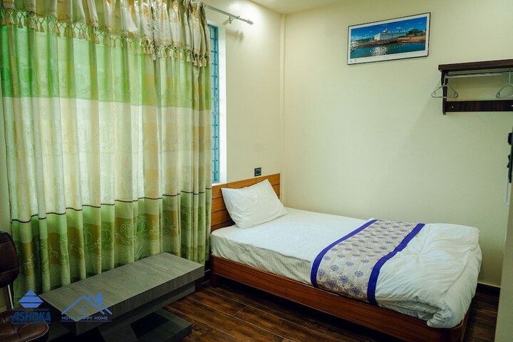 Room 5 of 26