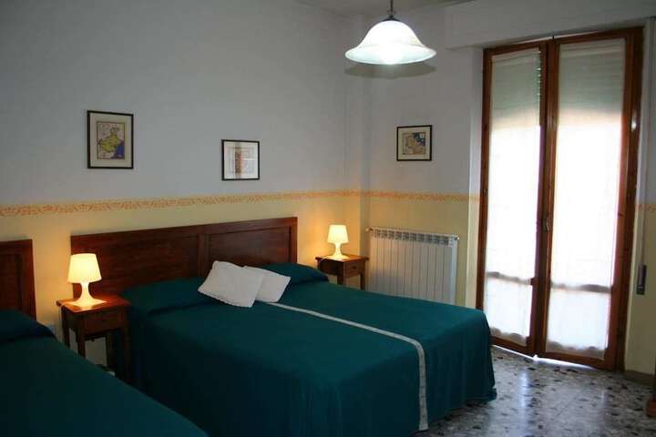 Room 9 of 17