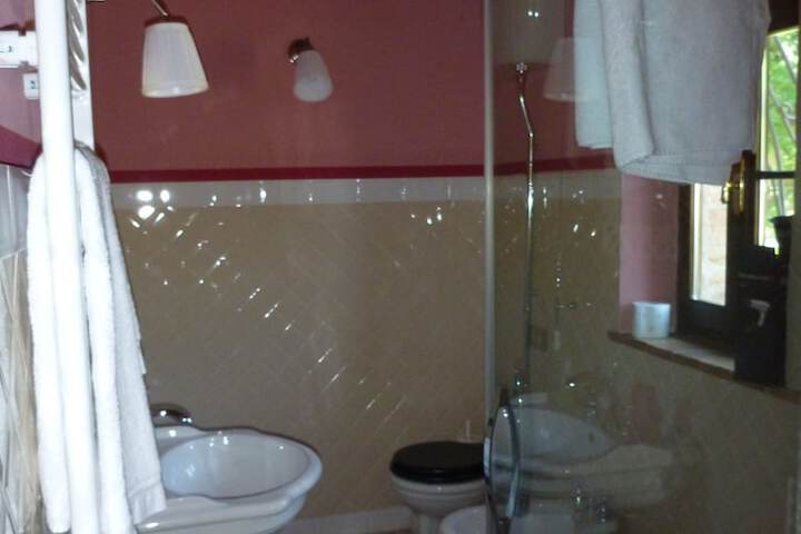 Room 14 of 35