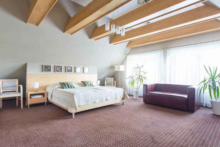 Room 3 of 23