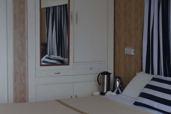 Room 41 of 113