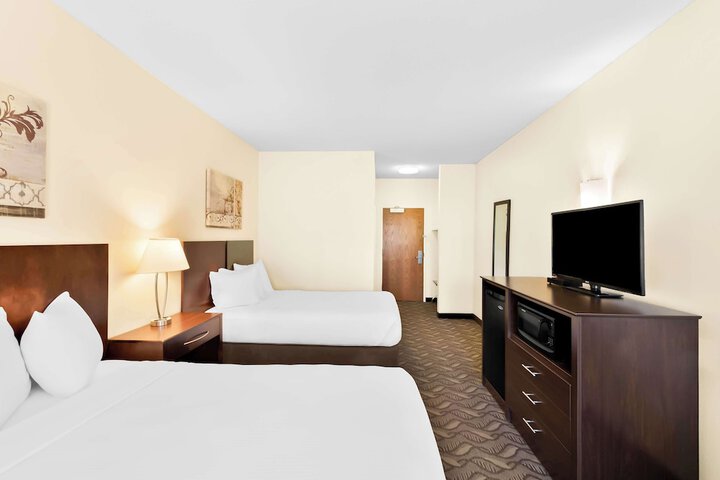 Room 10 of 31