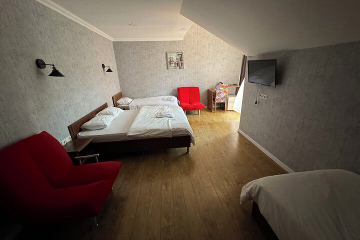 Room 12 of 45