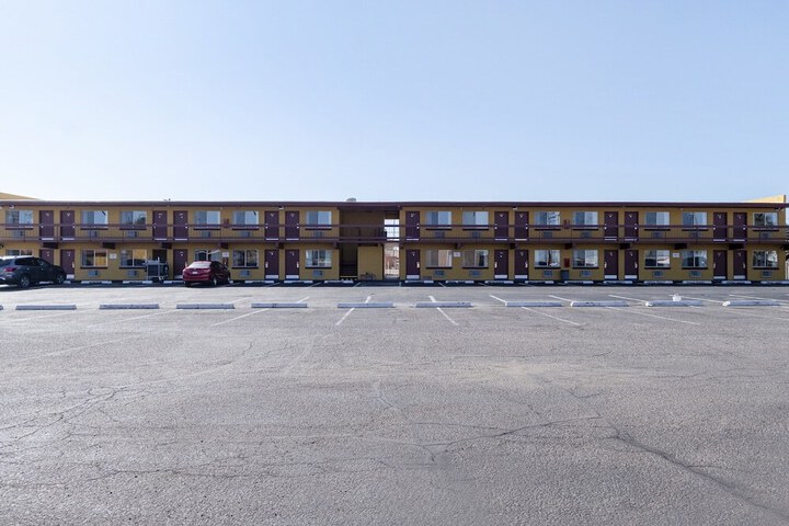 Photo of LAZY 8 MOTEL