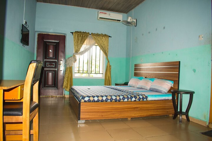 Room 20 of 25