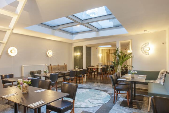 Breakfast area