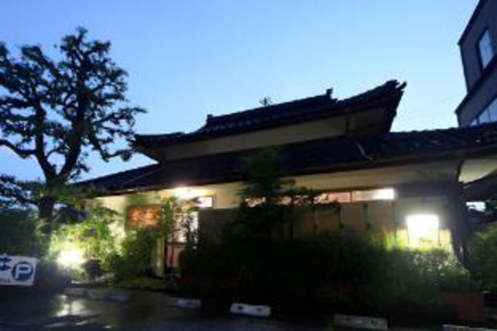 Hotel 2 of 23