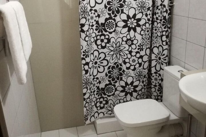 Room 18 of 38