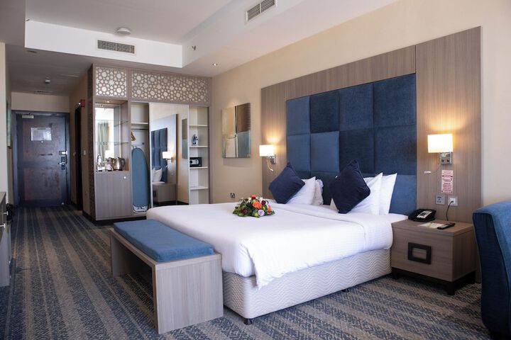 Room 14 of 26