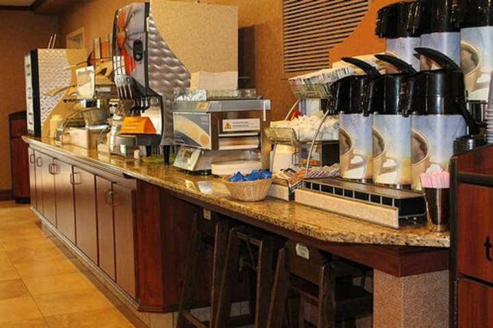Breakfast/Coffee Service 19 of 21