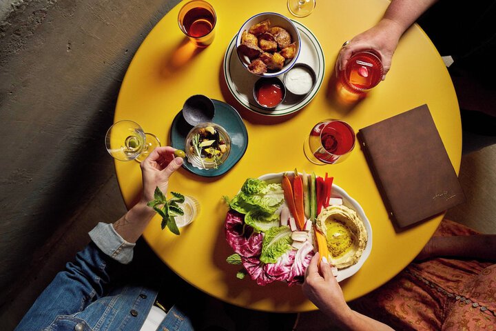 Dining 21 of 25