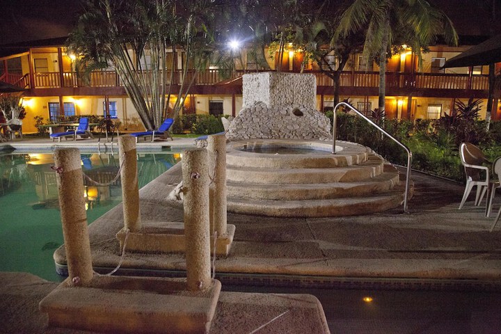 Hotel with Pool