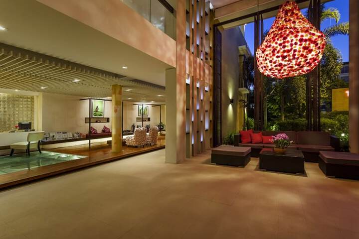 Guest Lobby