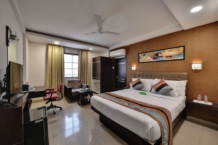 Room 12 of 25