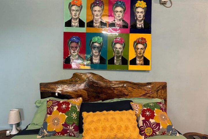 Room 9 of 60