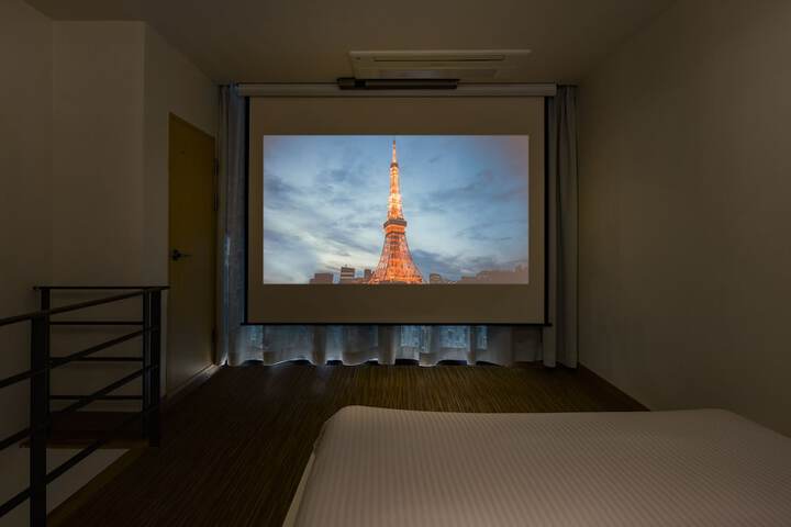 Room 24 of 69